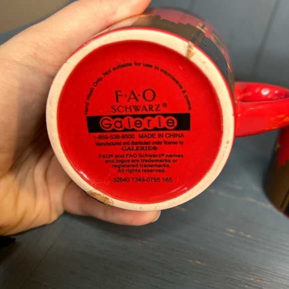 FAO Schwarz NYC, Set of 2 Mugs (Christmas Nutcracker Soldiers D3) - Picture 5 of 8